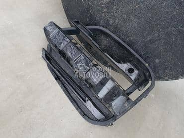 rešetka maglenke za BMW X3