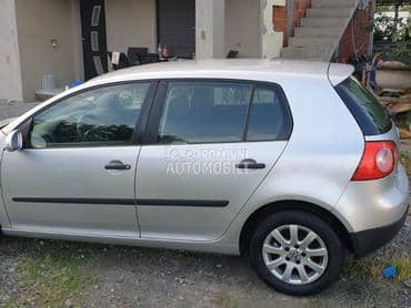 PREDNJE LEVO STAKLO za Volkswagen Golf 5 od 2003. do 2010. god.
