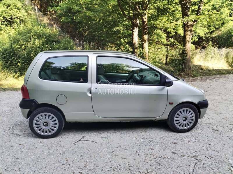 Delovi za Renault Twingo 2001 - 2005. god.