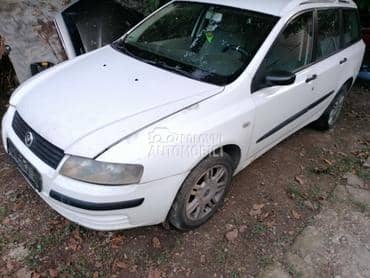 Fiat Stilo -  kompletan auto u delovima