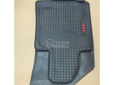 Tipske patosnice sa logom za Peugeot 508 od 2011. do 2017. god.