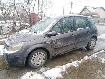 branik za Renault Grand Scenic od 2003. do 2007. god.