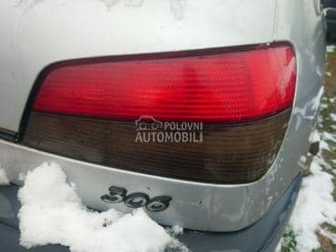 Desna stop lampa pezo 306 za Peugeot 306 od 1992. do 2010. god.