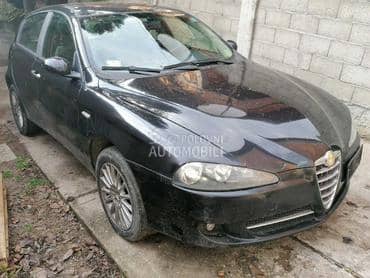Alfa Romeo 147 -  kompletan auto u delovima