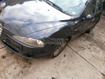 Alfa Romeo 147 -  kompletan auto u delovima