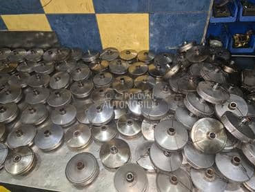 Piaggio varijator i remenica