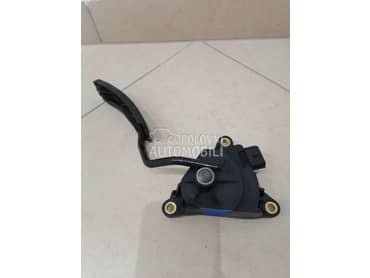 Papuča gasa za Renault Megane od 2003. do 2009. god.