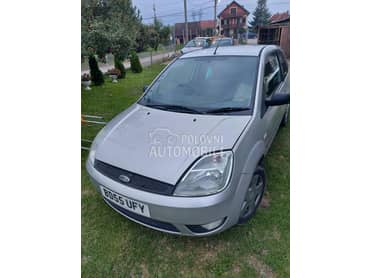Ford Fiesta -  kompletan auto u delovima