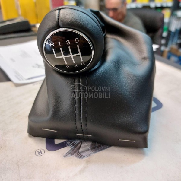 RUČICA MENJAČA SA KOŽOM