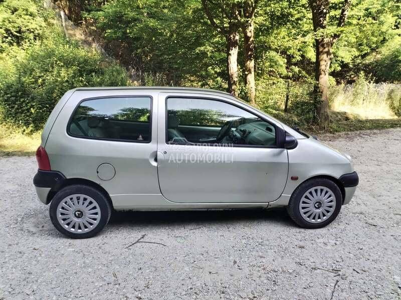 Delovi za Renault Twingo 2001 - 2005. god.