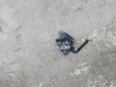 Brava kvaka za Peugeot 106