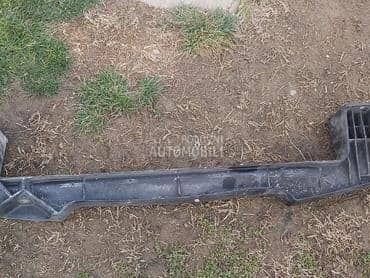 Nosac zadnjeg branika za Citroen C5