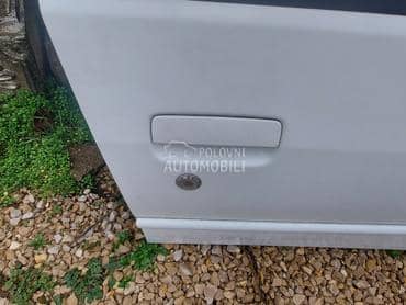 Brava kvaka prednja desna za Peugeot 306