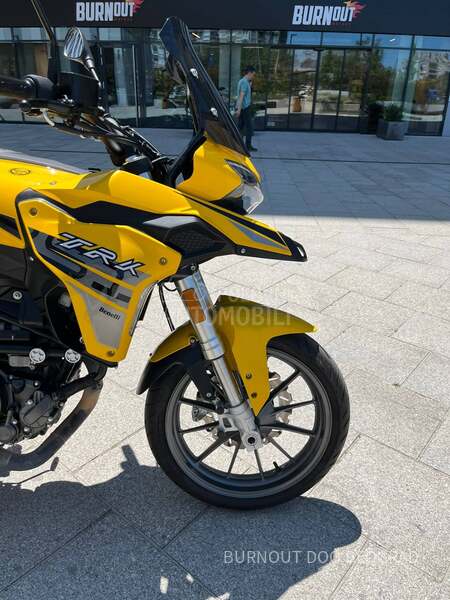 Benelli TRK 251 EU5