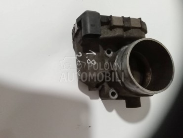 klapna gasa. 1,8 t za Audi A4 od 2000. do 2001. god.