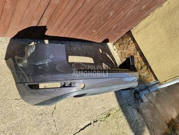 branik za Volkswagen Touareg od 2012. do 2017. god.