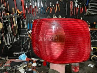 lampa stop svetlo B4 za Audi 80