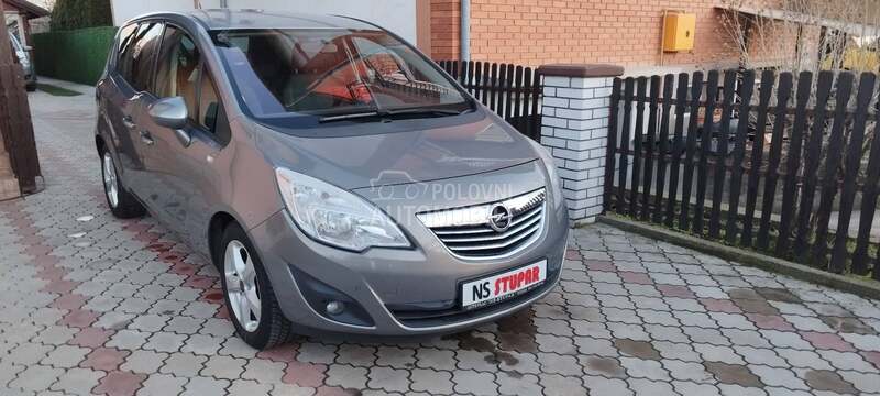 Opel Meriva 1.4 benc COSMO