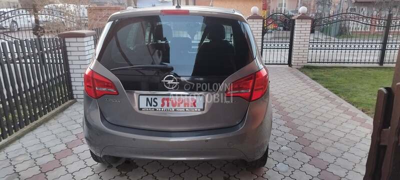Opel Meriva 1.4 benc COSMO