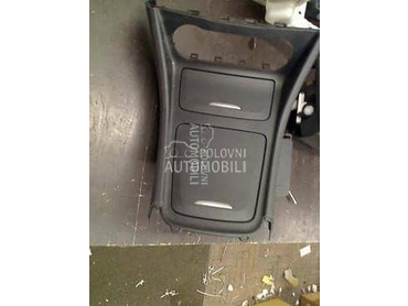 UPALJAČ,PEPELJARA za Mercedes Benz A 140, A 150, A 160 ... od 1998. do 2012. god.