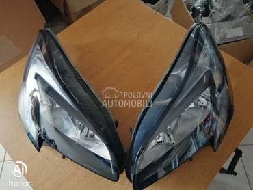 Far levi desni Corsa E za Opel Corsa E od 2014. do 2020. god.