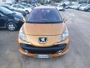 Peugeot 207 -  kompletan auto u delovima