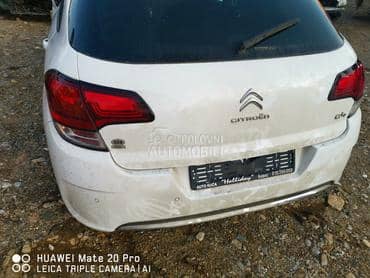 Citroen C4 -  kompletan auto u delovima