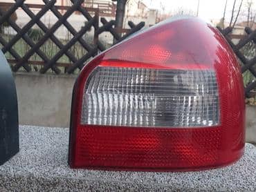 Leva i desna štop lampa za Audi A3 od 1997. do 2003. god.