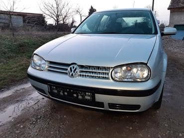 kompletan auto u delovima za Volkswagen Golf 4 od 1998. do 2004. god.
