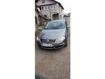 Volkswagen Passat B6 -  kompletan auto u delovima