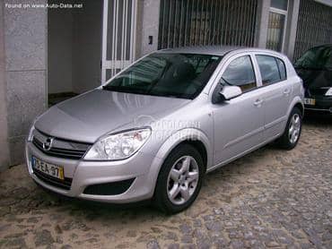 Opel Astra H -  kompletan auto u delovima