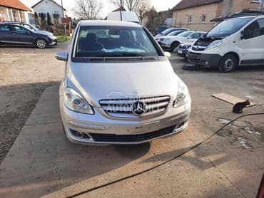 Mercedes Benz B Klasa -  kompletan auto u delovima