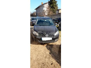Volkswagen Golf 6 -  kompletan auto u delovima