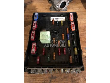 Motorna tabla osiguraca za Volkswagen Golf 6, Passat B6, Passat B7
