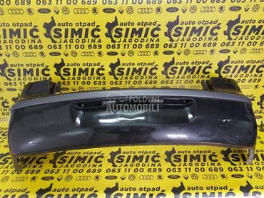 Branik zadnji crni NV676 (hečbek) za Renault Laguna od 2001. do 2007. god.