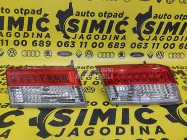 Stop svetla limuzina unutrasnj za Renault Laguna od 2008. do 2011. god.