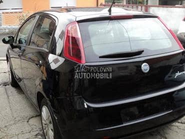 Gepek vrata za Fiat Grande Punto