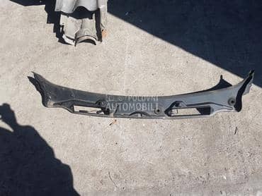 plastika ispod soferke za BMW Serija 3