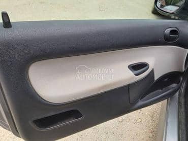 Tapacir vrata za Peugeot 206