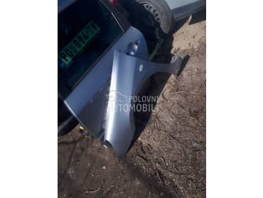 krilo levo  sivo za Peugeot 307 od 2001. do 2006. god.