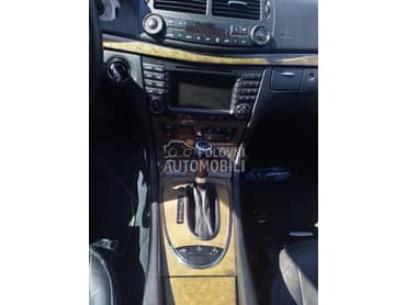 Instrument tabla za Mercedes Benz E 320 od 2004. do 2009. god.