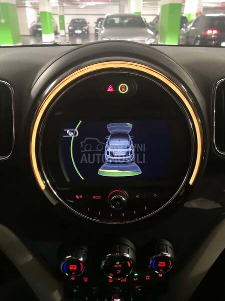 MINI Countryman 2.0D AT8