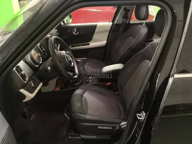MINI Countryman 2.0D AT8