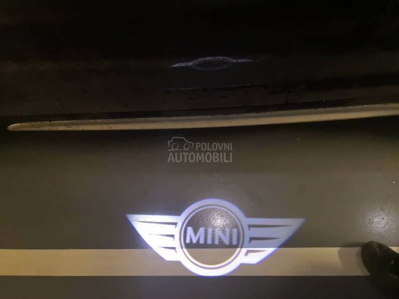 MINI Countryman 2.0D AT8