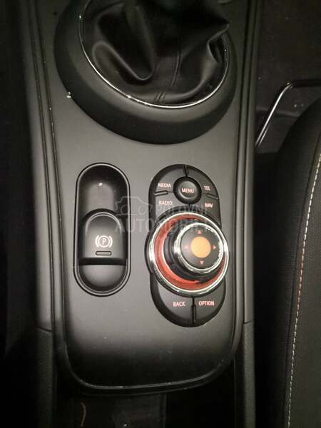 MINI Countryman 2.0D AT8