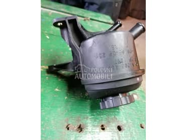posuda servo ulja za Mercedes Benz C 220 od 2001. do 2007. god.