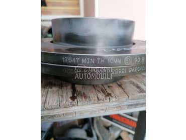 Diskovi kao novi za Volkswagen Caddy, Golf 5, Golf Plus ... od 2004. do 2009. god.