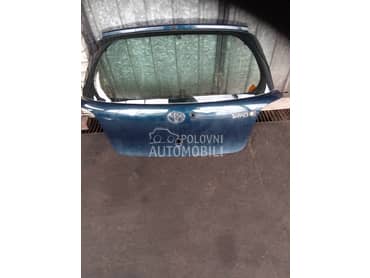 zadnja hauba i sajbna zadnja za Toyota Yaris od 2002. do 2005. god.