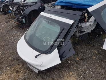 Gepek vrata za Opel Insignia od 2008. do 2013. god.