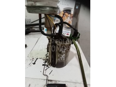 pumpa u rezervoaru 2,0tdi za Audi A4 od 2004. do 2006. god.